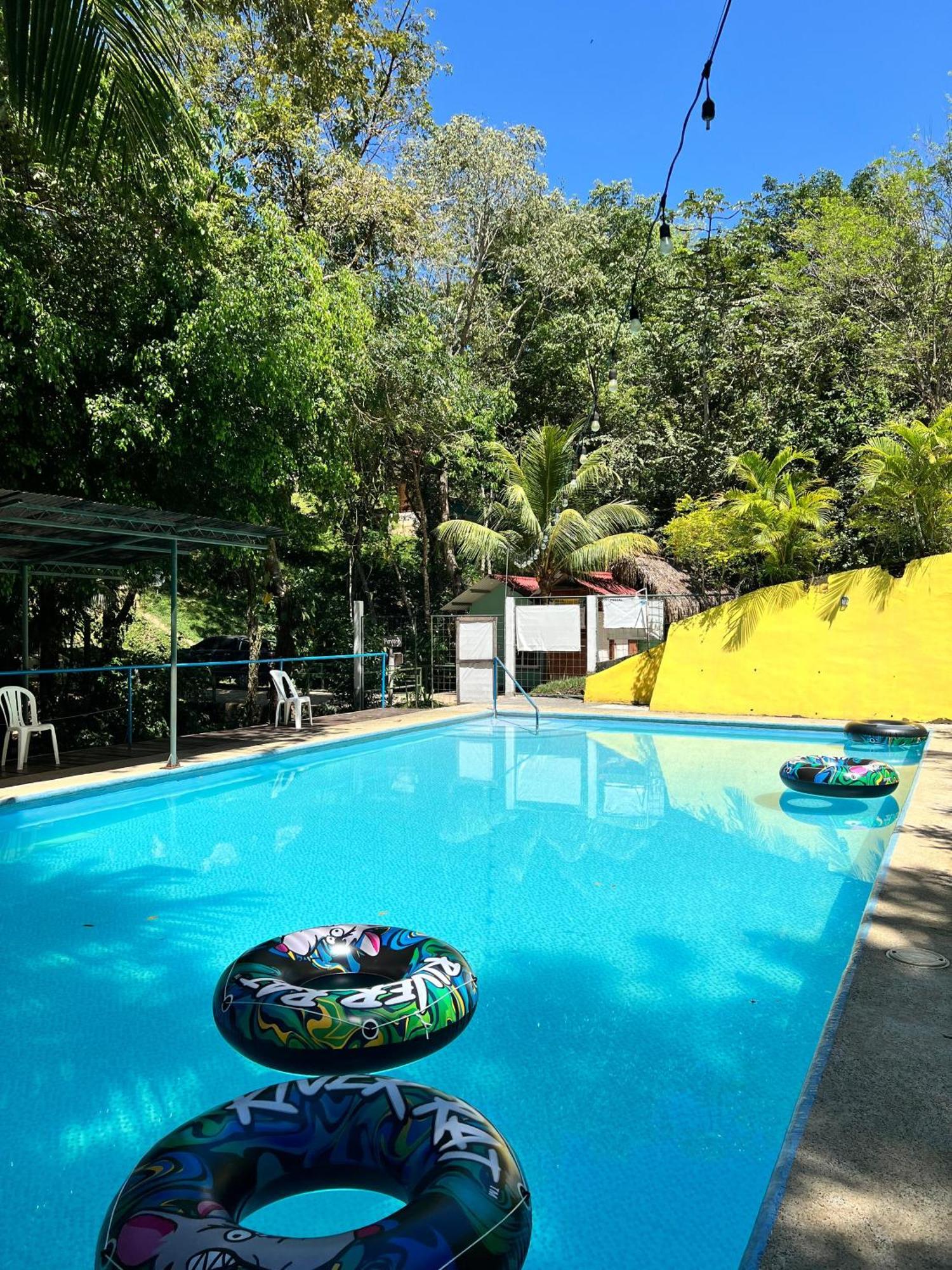 Ostello Oasis The Traveler Lanquín Esterno foto