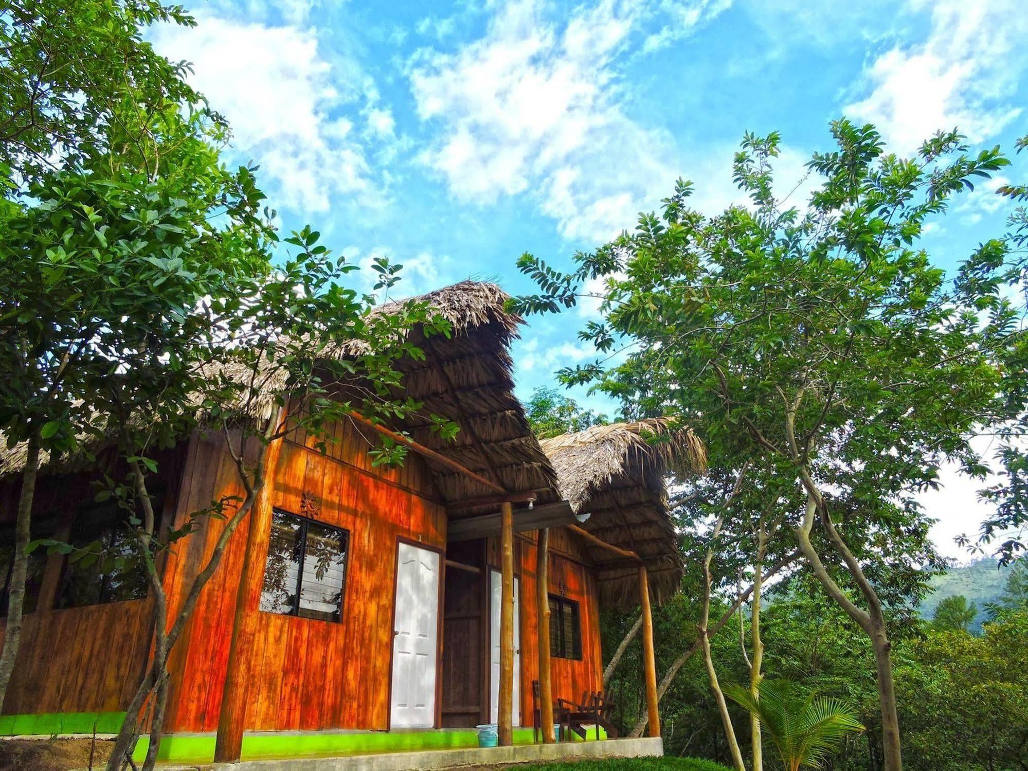 Ostello Oasis The Traveler Lanquín Esterno foto